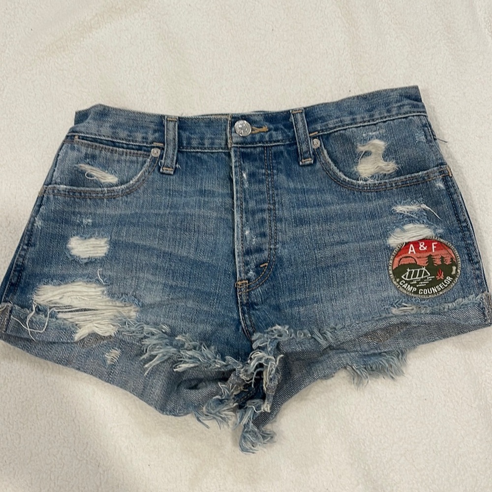 Abercrombie  High rise shorts